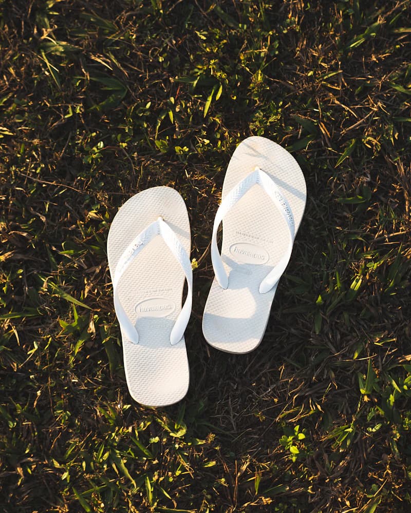 Rivaan Leather Flip Flops